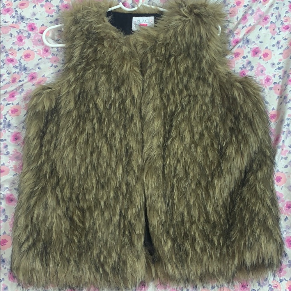 Cute girls faux fur vest